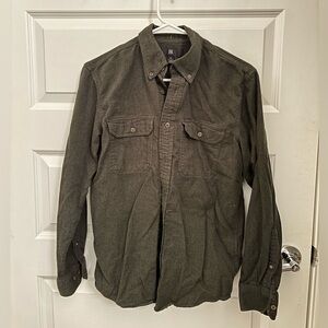 Banana Republic Men’s Green Flannel Shirt